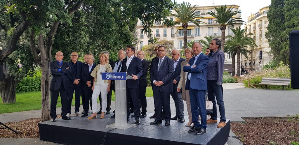 rudysalles's tweet photo. Plus de 1500 Niçois réunis ce soir autour @cestrosi.
#NiceEnsemble https://t.co/3Srr5CRtWq