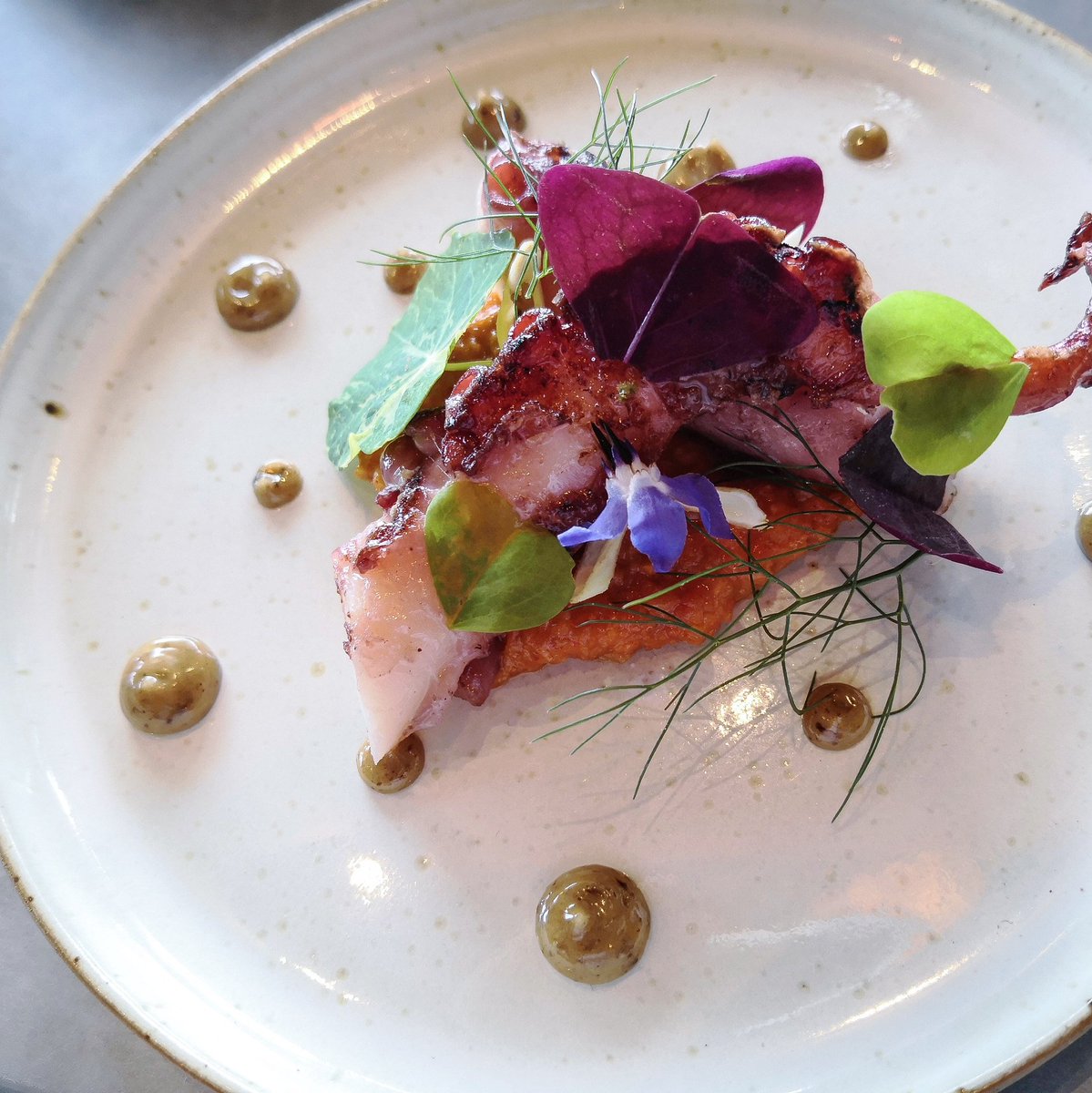 GreatBritWine's tweet photo. An unparalleled #EnglishWine #CellarDoor experience? The new Tasting Room restaurant, headed by @chefcbailey is a triumph. Thoughtful, honest, delicious. #EnglishSparkling #Sussex @ThisIsMission https://t.co/7kqZpPeW9F