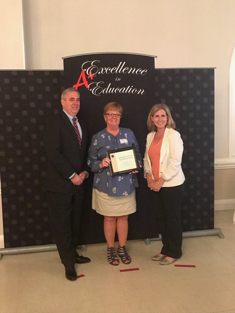 Alternative Ed tweet media