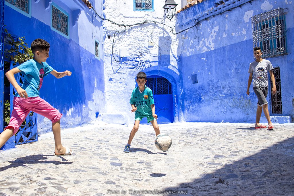 路地裏サッカー 路地裏サッカー