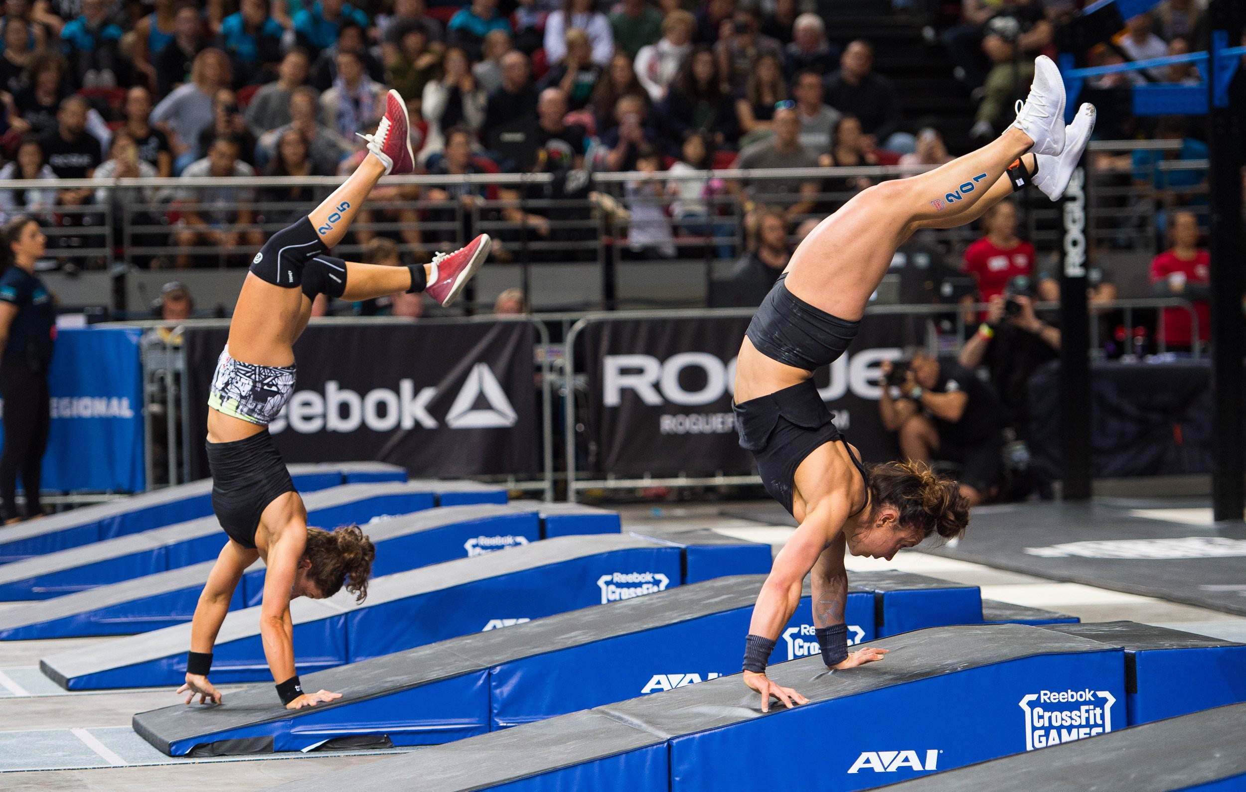 gennemførlig Etableret teori Ræv The CrossFit Games en Twitter: "Access LIVE archives from the 2018 Reebok  CrossFit Games Regionals season: https://t.co/5vtJDokNNK  https://t.co/JfYLeIetJT" / Twitter