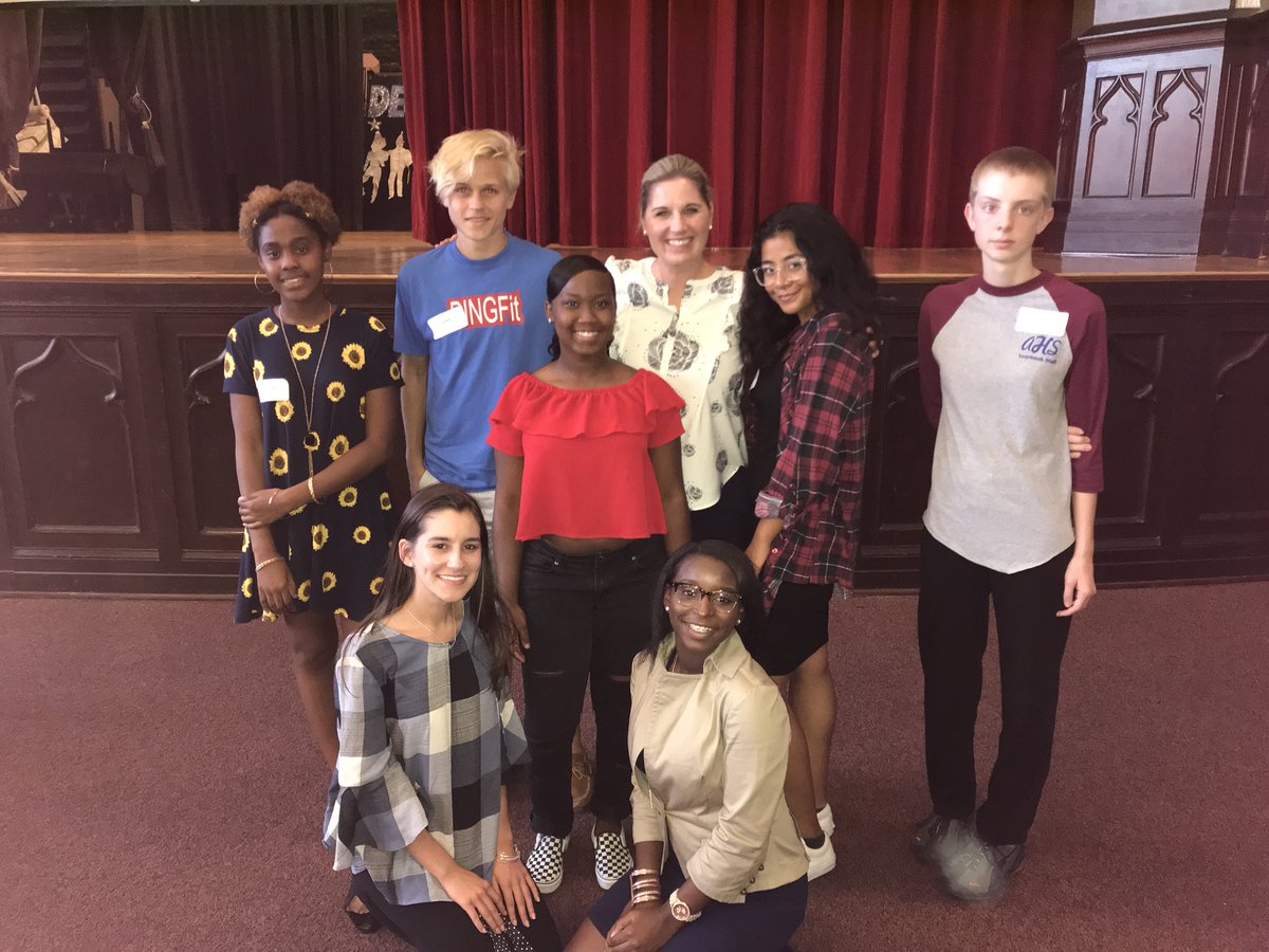 _Khadesha's tweet photo. Armwood Representatives at the HIllsborough County Schools Summit๐ @Armwood_HS @Jeff_Eakins #hcpssummit https://t.co/U6HOXLHfGQ