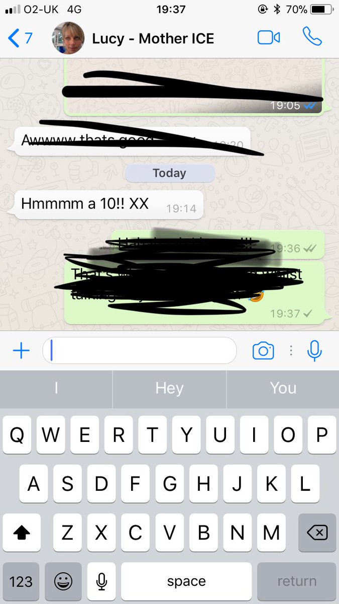 ChloeGoodrum's tweet photo. When there’s a hot guy near you and you get this text from your mum 🤣 https://t.co/0Hg1AEqjeO