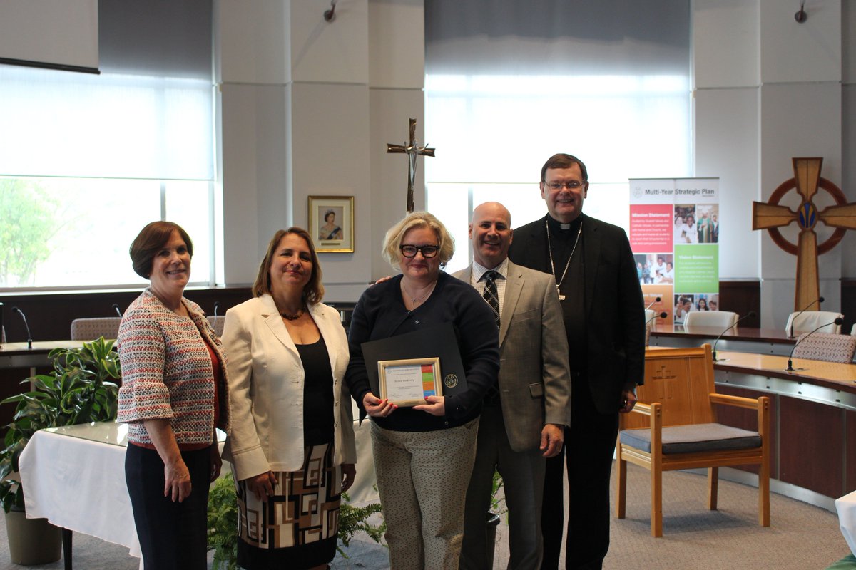 YCDSB's tweet photo. Today we honoured Principals who have completed 25 years of service with #YCDSB! Thank you for your dedication and excellent leadership! https://t.co/n7PsBJdlgZ