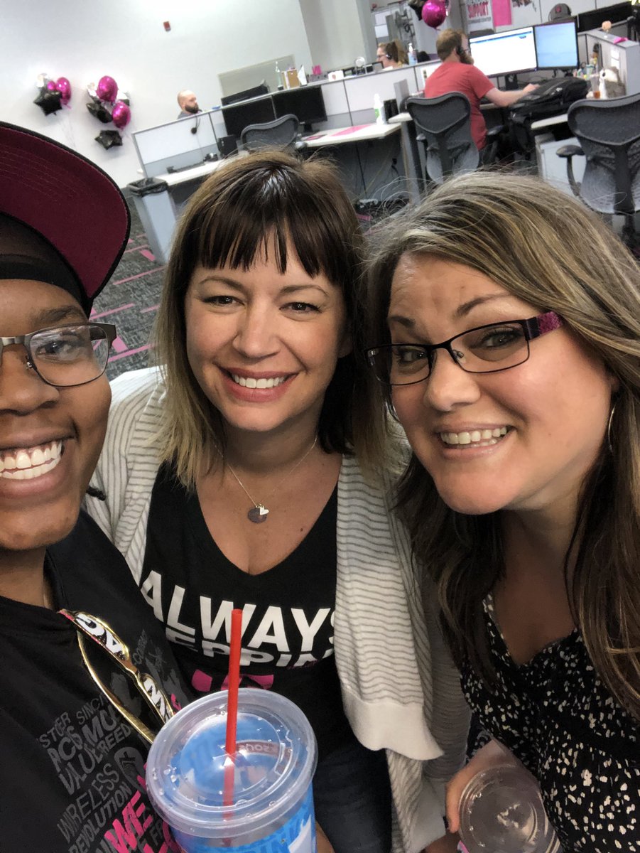 AliyahSwagJ's tweet photo. Look who we found in the hallway!!!! #208Dominate #BestDontRest https://t.co/2HcfEeGJla