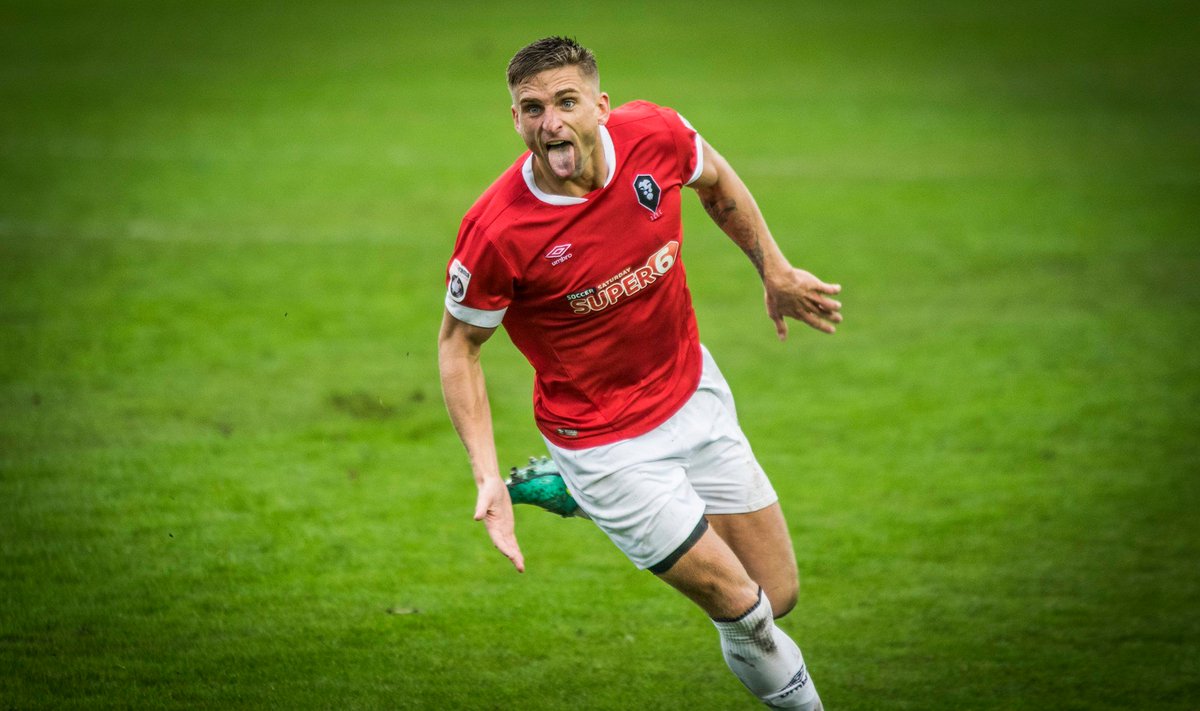 Salford City Fc Mike Phenix Has Left The Club And Joined Southport Fc For An Undisclosed Transfer Fee More T Co Thft9avrrt Thankyoupheno T Co S2yfz6funk