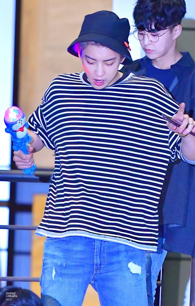 au ☽̶☾ | cy rt bot 🍒 tweet media