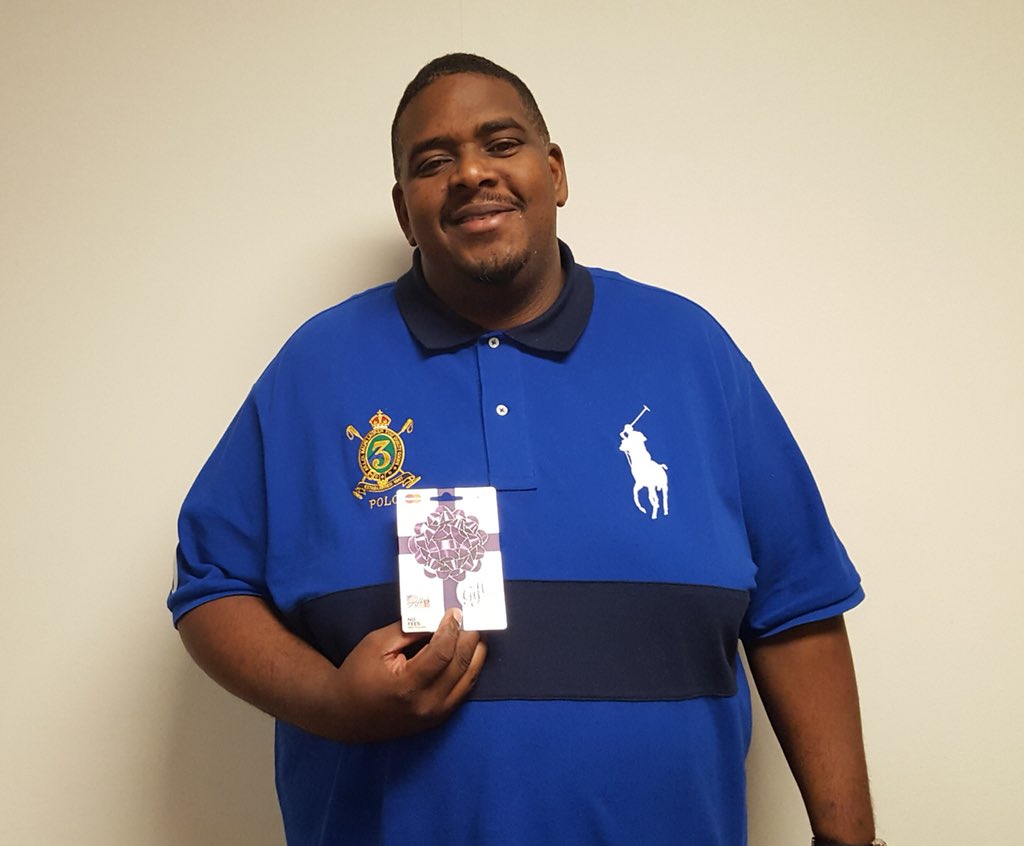 decarloshurt1's tweet photo. Give it up for Jarvis for being a sales champion! #closethesalesgap #teamjohnsonbham https://t.co/iN54Wu9vlX