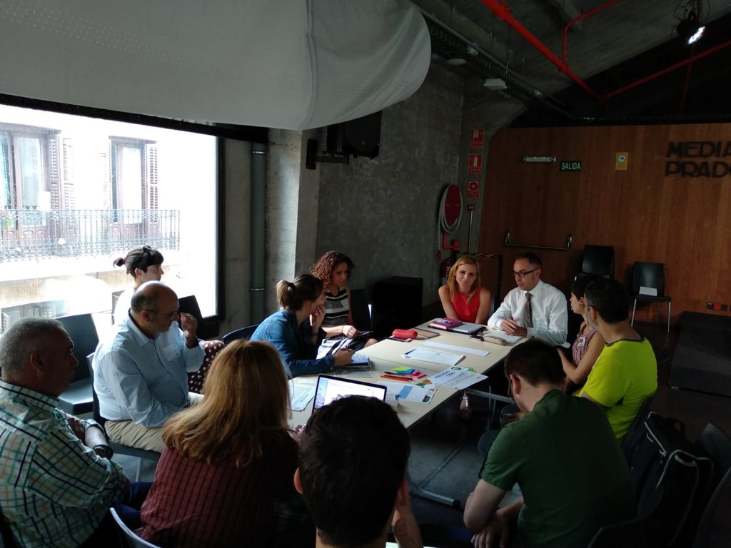 InteractiveCit's tweet photo. Finding new models of #governance through the use of digital tools and #socialmedia -  

@GenovaEventi and @ADNUrbanoMurcia today present the results and the challenges of #InteractiveCities @ the #InfodayES @URBACT_ES   @URBACT @Urbact_IT https://t.co/CsIGSYvIG8
