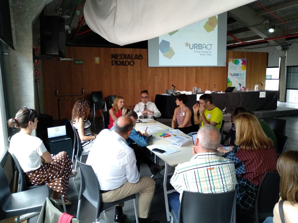 InteractiveCit's tweet photo. Finding new models of #governance through the use of digital tools and #socialmedia -  

@GenovaEventi and @ADNUrbanoMurcia today present the results and the challenges of #InteractiveCities @ the #InfodayES @URBACT_ES   @URBACT @Urbact_IT https://t.co/CsIGSYvIG8