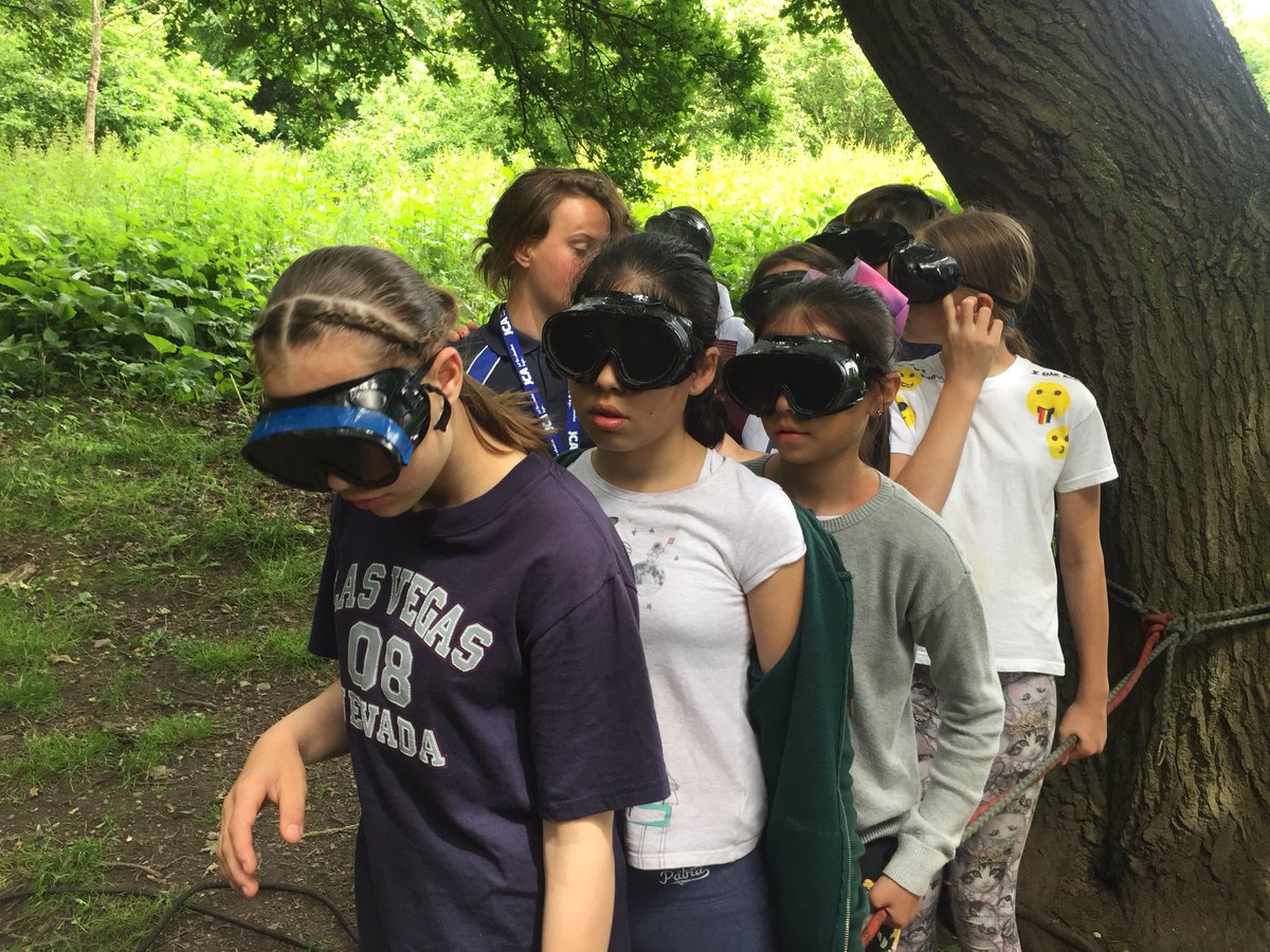 KendSachar's tweet photo. Developing communication and teamwork on the sensory trail #KenderSJ2018 https://t.co/rpfX0eyxu8