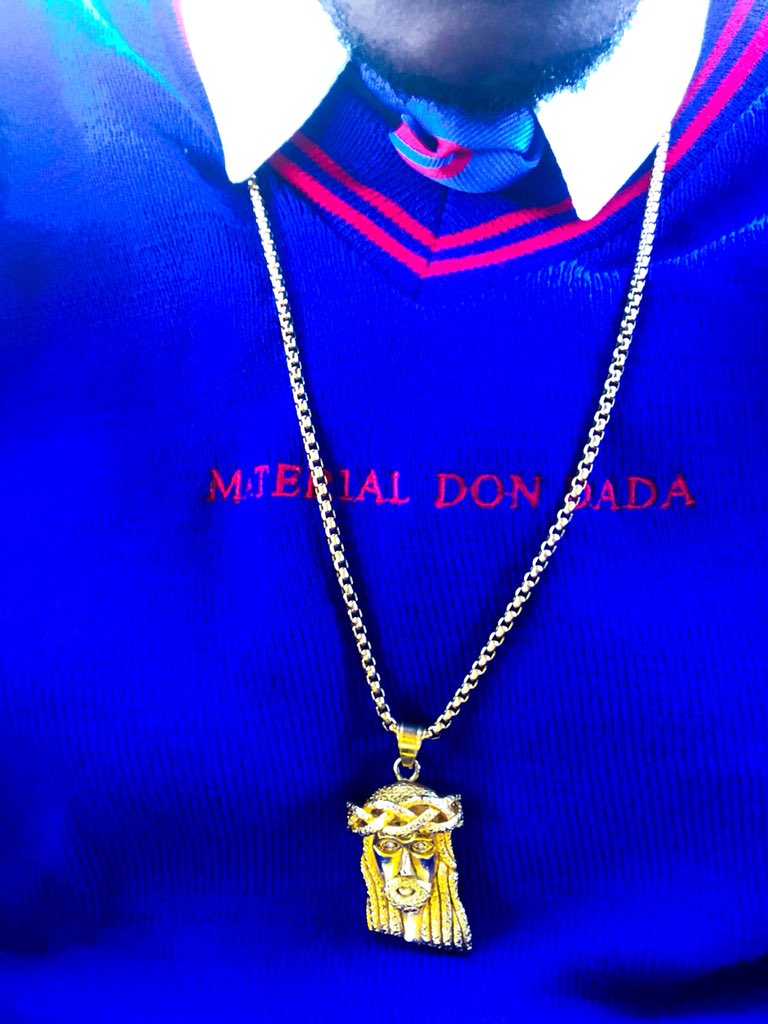 Moneri94673242's tweet photo. Haaah power to dodada even school cloths https://t.co/jg8gPR66x1