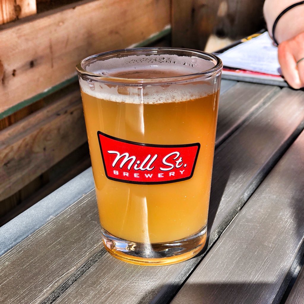 It’s Fathers Day THIS Sunday! Bring dad down for brunch, lunch or dinner and enjoy All Day Happy Hour and free brewery tours from 11-3. #yycbeer #fathersday