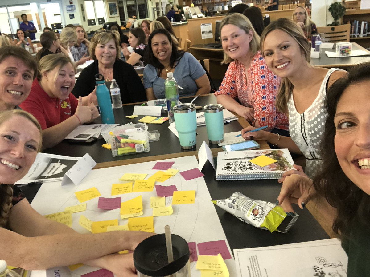 harleyteacher's tweet image. Meet the fam! 120 years of teaching experience! @LeanneMontgVCS @DraPC26 @jmschuld @haus_von_hauser #VCSLEARNS #VCSPRESENTS 🎉