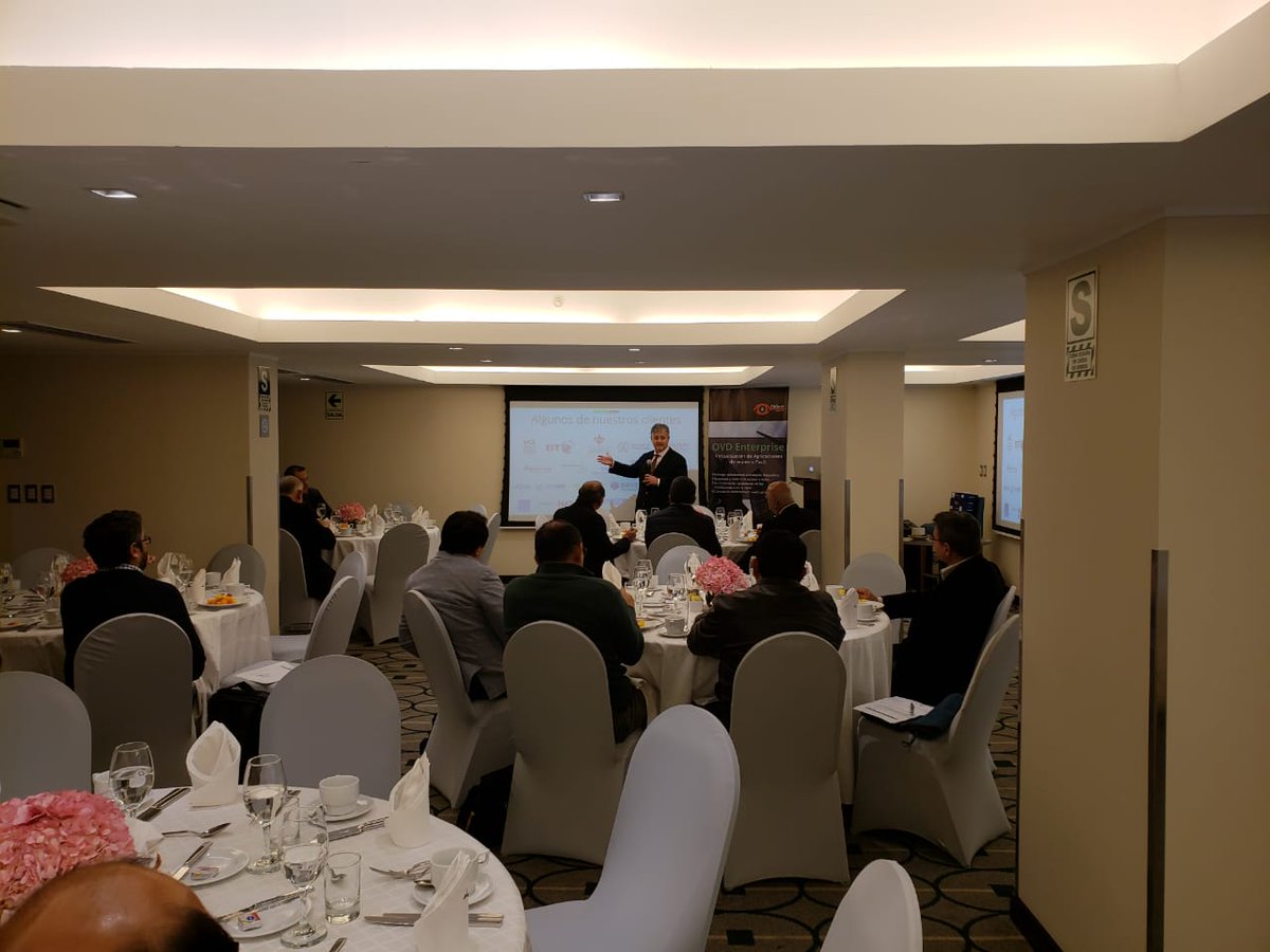 FaonetSystem's tweet photo. Asi comienza la presentacion de LA HERRAMIENTA DE TRANSFORMACIÓN DIGITAL DEL NUEVO MILENIO desde el Hotel @FourSeasons #Lima - #Peru. Presentador @ChristianParta1 , Director de Ventas de @InuvikaInc #Mie13JUN. #FaonetSystem #App #virtualizacion #Cloud #Inuvika https://t.co/c300bm8oS4