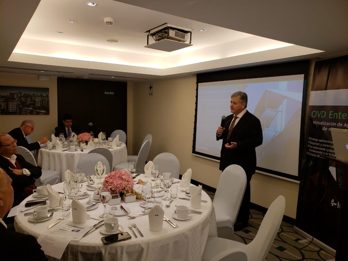 FaonetSystem's tweet photo. Asi comienza la presentacion de LA HERRAMIENTA DE TRANSFORMACIÓN DIGITAL DEL NUEVO MILENIO desde el Hotel @FourSeasons #Lima - #Peru. Presentador @ChristianParta1 , Director de Ventas de @InuvikaInc #Mie13JUN. #FaonetSystem #App #virtualizacion #Cloud #Inuvika https://t.co/c300bm8oS4
