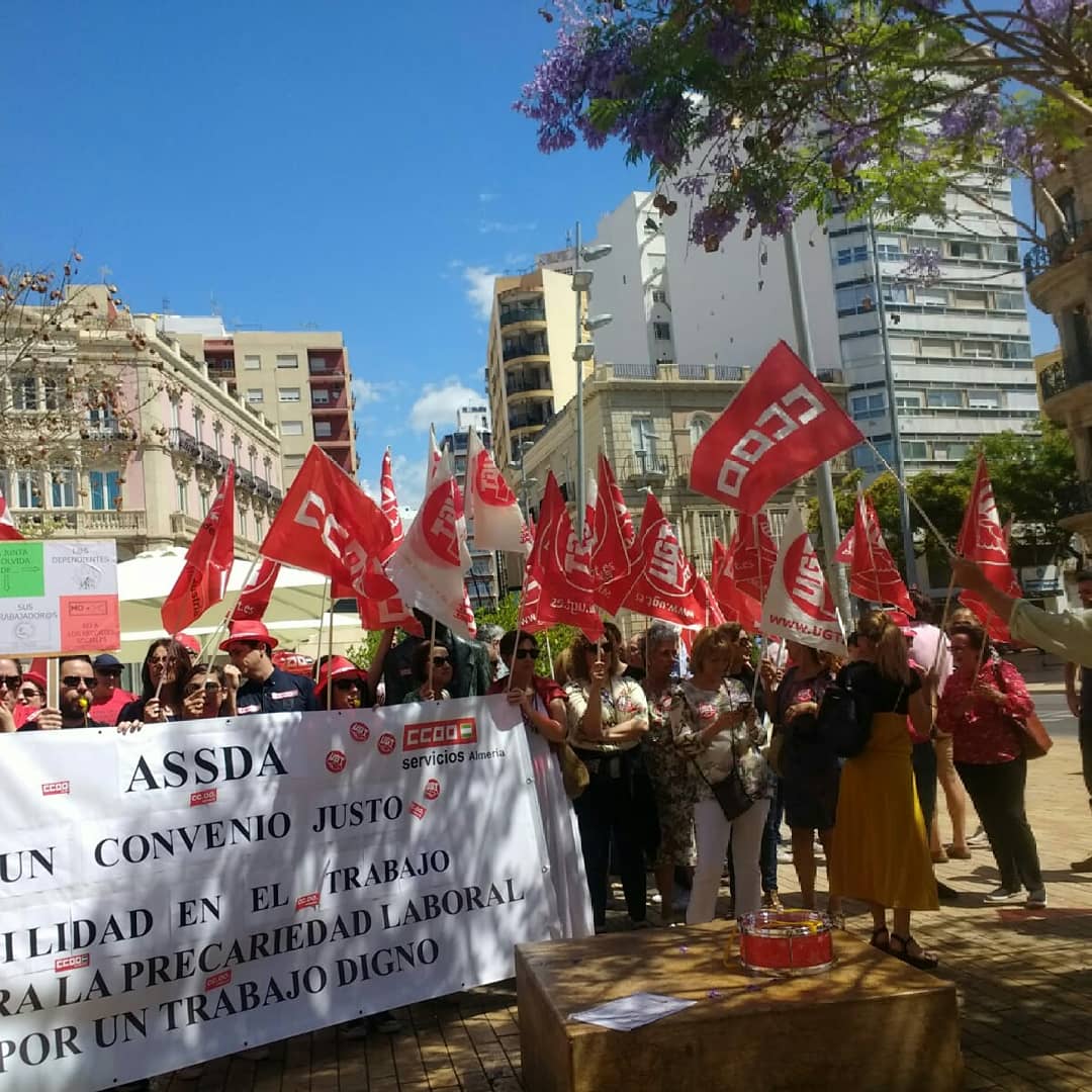 FSAN_CCOO's tweet image. Hoy nuevas concentraciones por Andalucía por un convenio justo en #ASSDA
#LaDependenciaDependeDeTi
#YElConvenioPaCuando ??