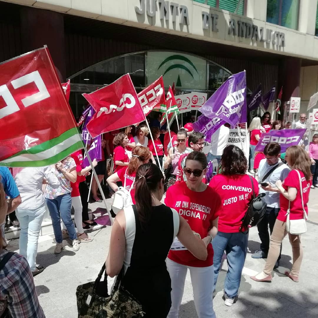 FSAN_CCOO's tweet image. Hoy nuevas concentraciones por Andalucía por un convenio justo en #ASSDA
#LaDependenciaDependeDeTi
#YElConvenioPaCuando ??