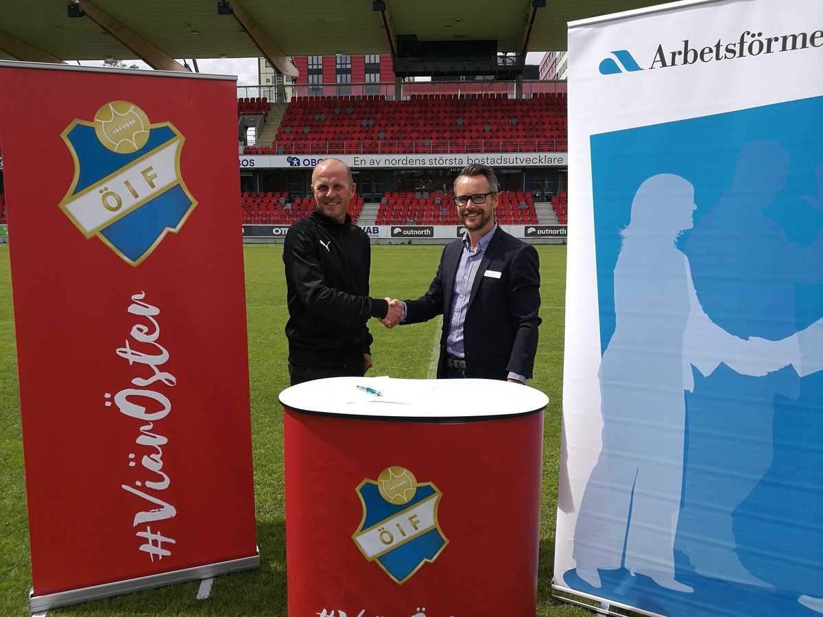 Samverkan mellan Af Växjö och Öster. Genom att samarbeta kan vi skapa fler möjligheter för ungdomar och långtidsarbetslösa att komma i jobb eller till utbildning. svenskelitfotboll.se/oster-och-arbe… 
#Arbetsförmedlingen #Öster