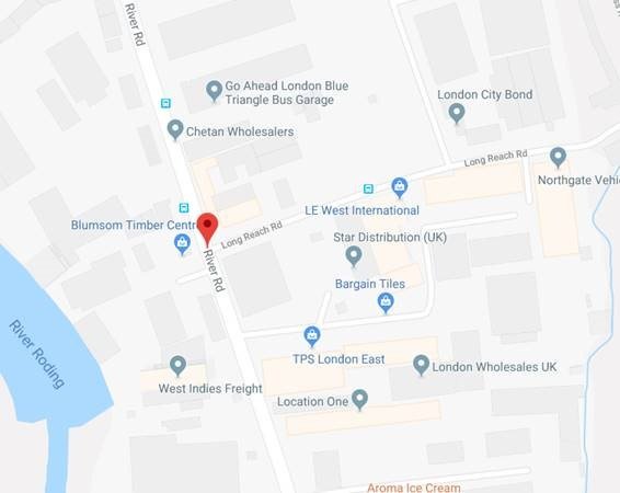 lbbdcouncil's tweet photo. Fire on River Road: River Road is currently closed in both directions at the junction with Long Reach Road. Buses EL1, EL2 and EL3 are unaffected when returning to the estate. As it's an ongoing incident, the road is likely to be closed for a number of hours. https://t.co/8pRmAhenHs