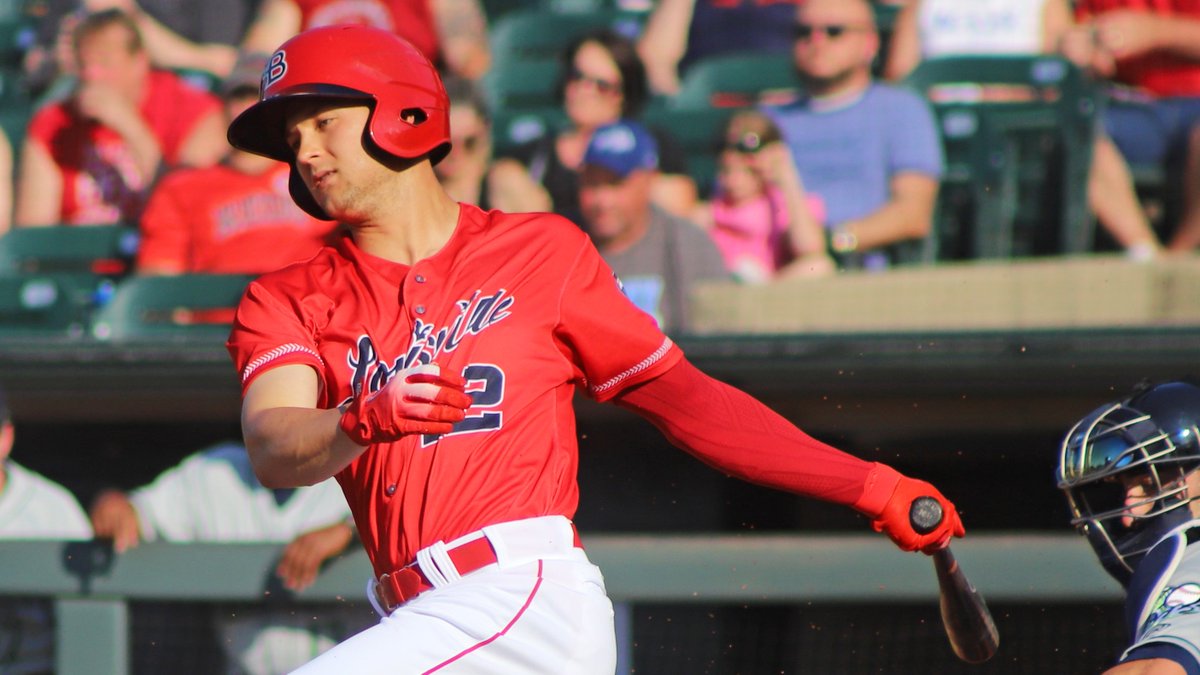 Reds's tweet photo. Nick Senzel is tearing it up in June! 💪

The 2016 first-round pick is 15-for-39 (.385/.444/.513) with 4 R, 5 2B, 7 RBI and 2 SB in 10 games this month for Louisville. #RedsMiLB @LilSenzii https://t.co/V5v56TDUJ9