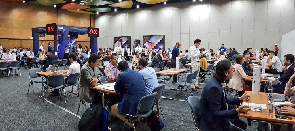 JuliBerme's tweet photo. Comienza oficialmente la Rueda de Negocios de Industrias 4.0 en el marco del #APFOROLAB4 donde exportadores y compradores de la Alianza del Pacífico, Asia, Estados Asociados y ASEAN se dan encuentro https://t.co/4SC2XsEHVF