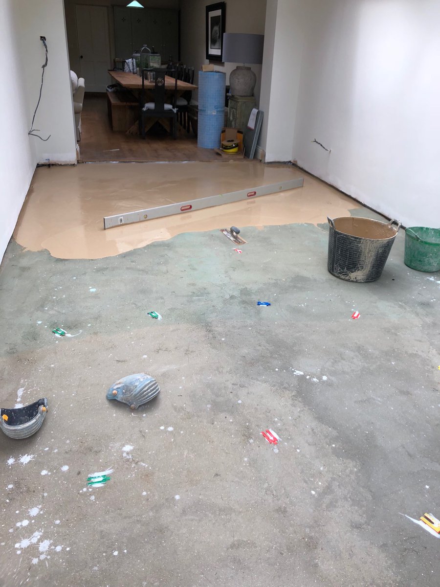 lifetiles___'s tweet photo. Stage 2. After a bit of a delay cause delivery driver needed a taco break... glad I paid for an a.m slot. Level floor using @tilemasteradhes #rapidlevel30 #tilerwillgetoverit #Lifetiles #latenight https://t.co/pcfrSZWeHq