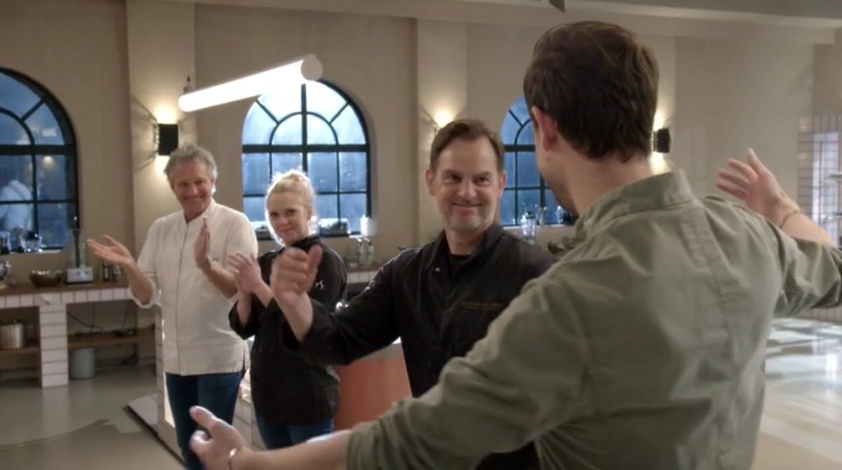 vtbl's tweet photo. VIDEO - HOERA! Ronald de Boer wint Superstar Chef 2018 https://t.co/GpyJybPSph #voetbalinside #superstarchef https://t.co/BDCi8zxjAB