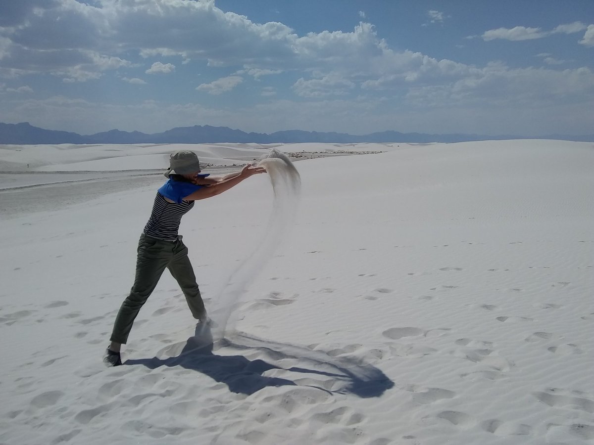 MrsKnapp_SE's tweet photo. Pelicans, White Sands National Monument looks like just plain sand... But there is a lot of life! The plants, animals, and native people adapted to find water. How do you think people could find water here? @collierschools @PoincianaCCPS #PESadventure https://t.co/fGb1P5wDhM
