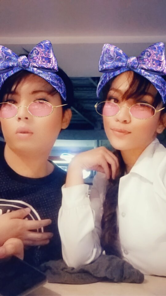 queensharlette's tweet photo. Since last day ko na nga sa store nila kanina. Kailangan may souvenir ako. Insert sa mga out na at RD. Mamimiss ko sila ng bongga! Huhu #FigaroATC #TeamClosing https://t.co/YB9w4fsG2H