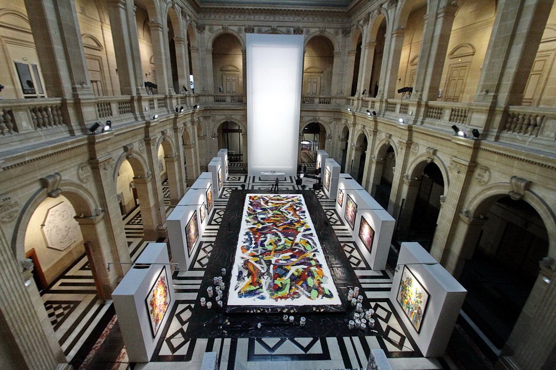 Destimed's tweet photo. #Marseille - @MP2018_ Quel Amour ! : #JonOne transcende le Palais de la Bourse avec Abstracted love #davidpluskwa @chauvinjl @CCI_MP ▶️https://t.co/silDmKOlj9 📸@Poulainrobert https://t.co/IladscPbwi