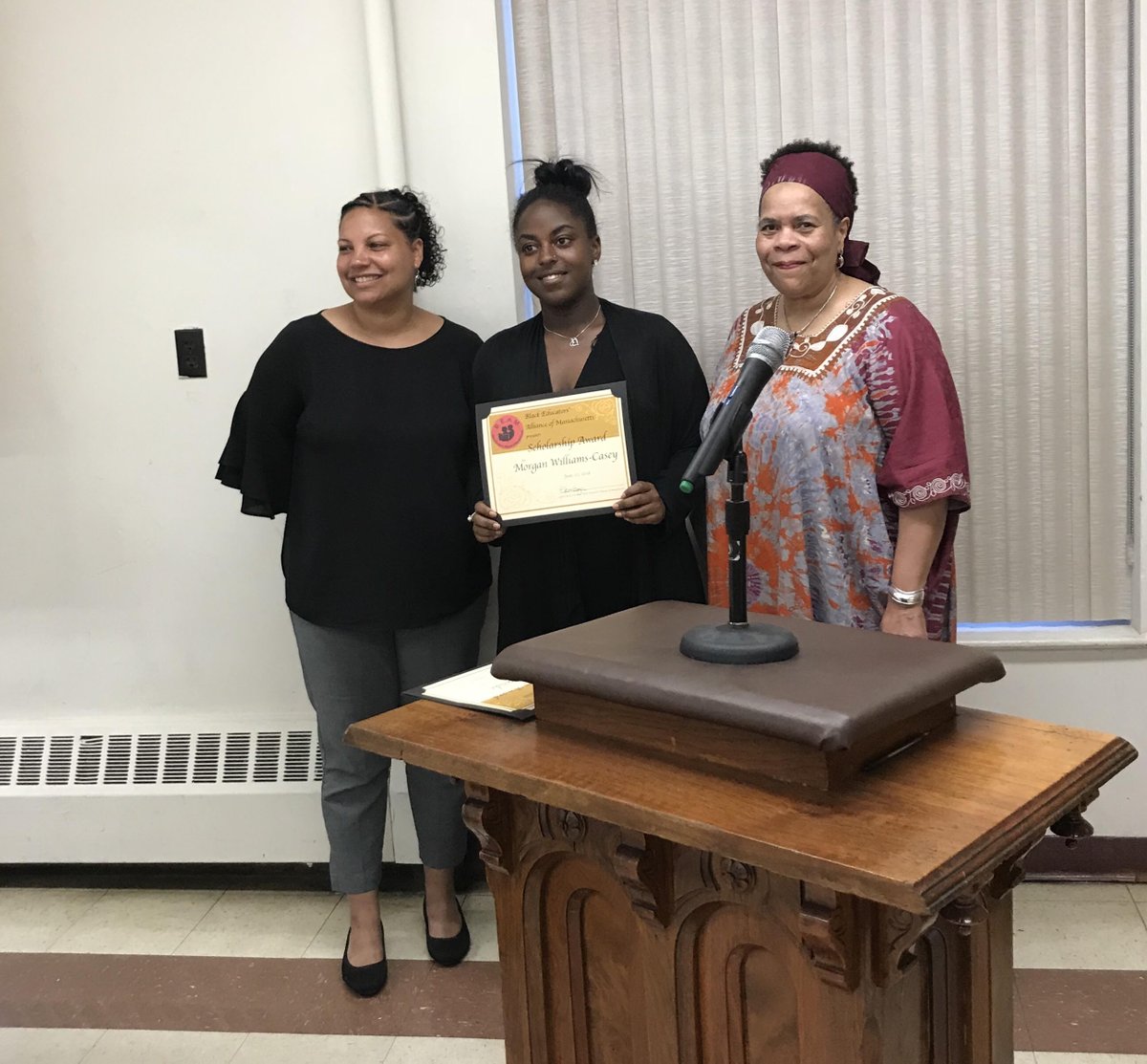 bostondayandeve's tweet photo. Yesterday, we celebrated Morgan, who received a scholarship from the Black Educators Alliance of Massachusetts! She's heading to New England College next year to study biology #bdeapgp #bdearocks https://t.co/eikcebsVk6