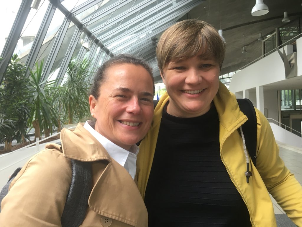 ceitwitt's tweet photo. My office today and again with my one day college @sabines_tweets
Guest at JBoye Group Meeting of Intranet Experts in Stuttgart bei der PBKK.
#creatingtogether #jboye @jboye https://t.co/XmntVonEVk