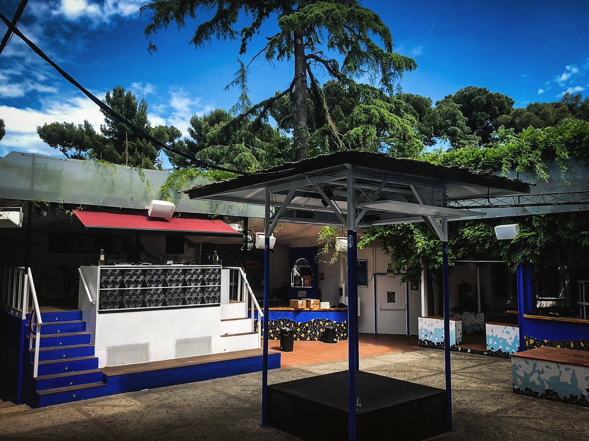 steve_bug's tweet photo. Playground for today!
See you in a bit at La Terazza😎
#partytime #djlife #ontour #offweek2018 #barcelona #b2b #sundownsession #djset #bluesky https://t.co/RdgH1eo0lm