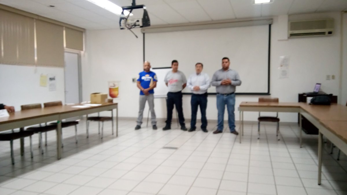 Instituto de Educación Obrera-FIDTH @ctmcoahsureste curso "Negociación de Contrato/Comunicación/Productividad" #CerveceraModeloZacatecas educación, desarrollo integral #SindicalismoResponsable® <a href="/tereso_medina/">Tereso Medina</a> <a href="/jcruzmr/">José Cruz Medina</a> <a href="/SindNac_Al/">Sind Nac Alimentos</a>