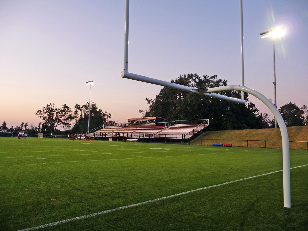 Coach_Mul's tweet photo. Less than Two Weeks away from Confluence Football Clinic 2018 at ANNA MARIA COLLEGE. 

Registration is Still OPEN - https://t.co/g8Jf1prMAm  

Capped at 150 Players ✔️
Over 20 College Coaches ✔️
Location ✔️
Helmets and Shoulder Pads ✔️
No Combine Stuff ✔️

#RTB🔔🔔🔔 https://t.co/Pf3KAGfurC