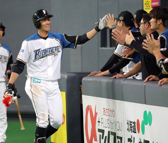 2016年ドラフト2位で入団した石井一成内野手