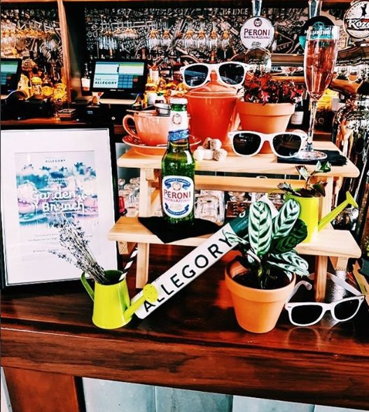 This is for real! Garden #brunch is live at the Allegory!
Sounds good? Visit our website for more details: drakeandmorgan.co.uk/the-allegory ❤️ 
•
#bottomlessbrunch #drinks #bemerry #shoreditch #spoilt #drinksonus #saturday #meetup #freetime #chill #relax #bestfriend #brunchordie