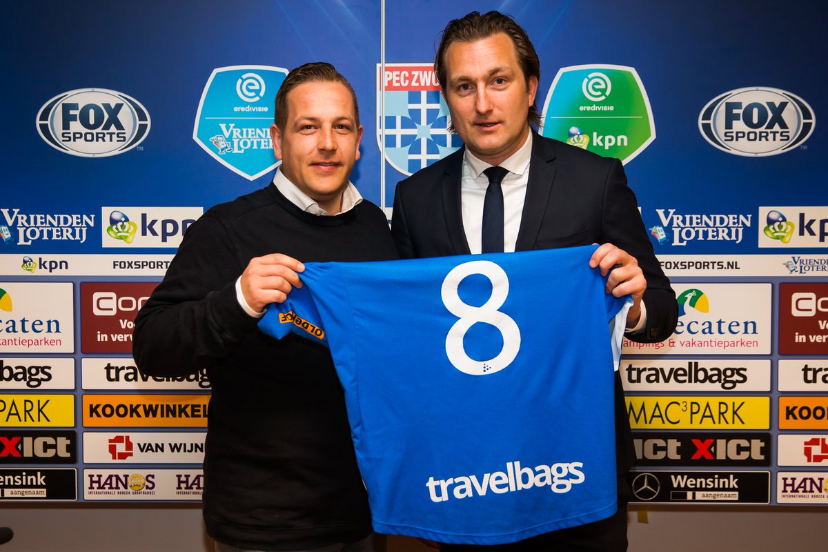 ZwolleBusiness's tweet photo. Travelbags, met een filiaal aan de Oude Vismarkt 32 in Zwolle, siert ook komend seizoen op de achterzijde van het PEC Zwolle-tenue. 

Gerjan Horstra: ,,PEC Zwolle heeft een positieve bijdrage geleverd aan de groei van onze naamsbekendheid." https://t.co/oZt1nShx4x #peczwolle https://t.co/TyxM4BUfVO