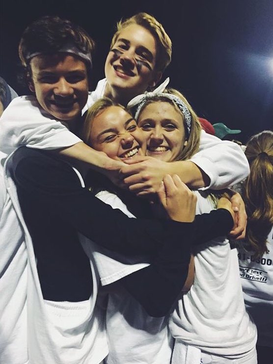 Andrew_sams10's tweet photo. Happy Birthday 🎊🎉🎈 @Ryanne_Millaa hope you have a great day! Ill miss you next year https://t.co/sUWTmUVby9
