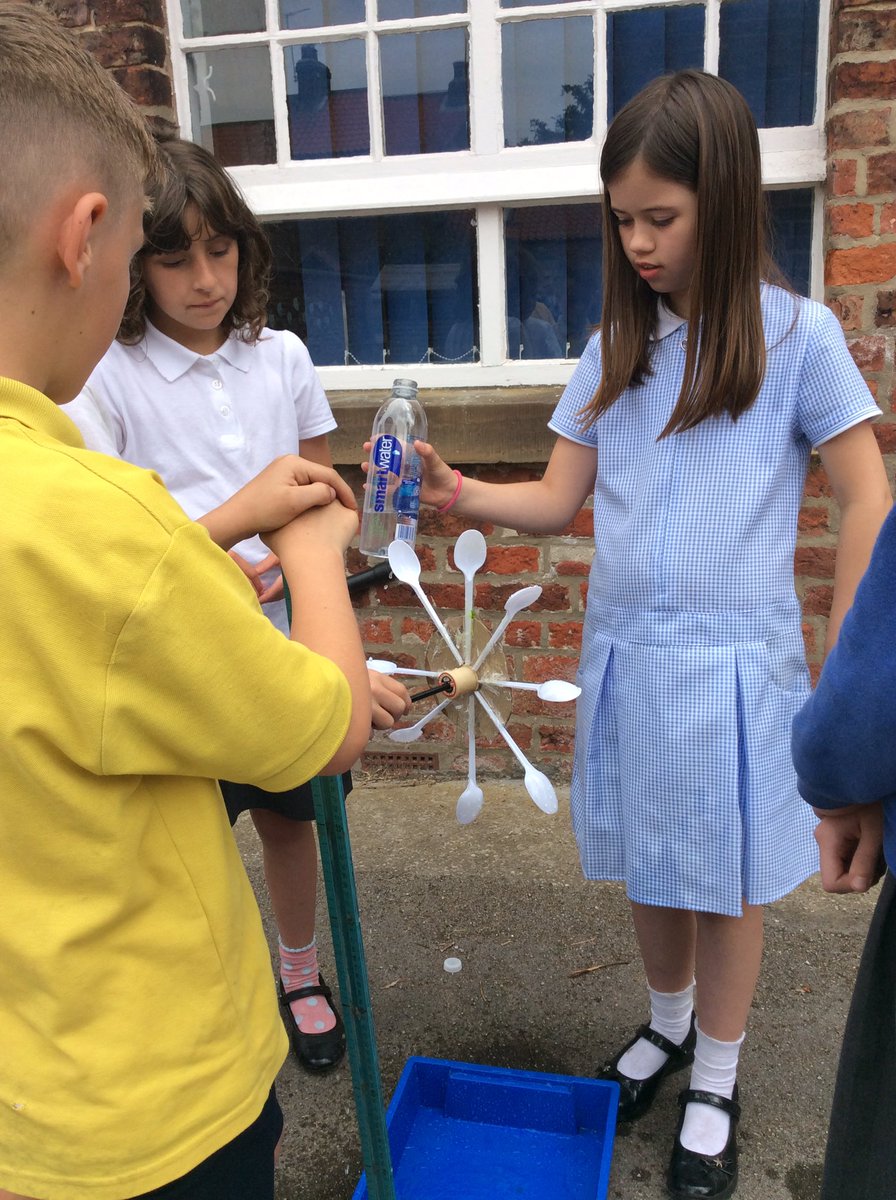 MrsL_HCPS's tweet photo. Investigating energy. #hcpscurriculum https://t.co/mYoTsI8pT2