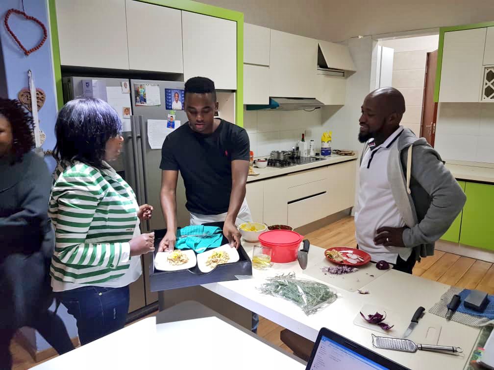 ChefThero's tweet photo. Cooking is what I do. I am a Chef. This past weekend I was a #privatechef. Everyone was happy with the three course meal. For any bookings holla via DM for tasty and amazing food ๐
#bwchef #cheflife #privatechef #botswanafood #BWchef https://t.co/dFZxaxHKzS