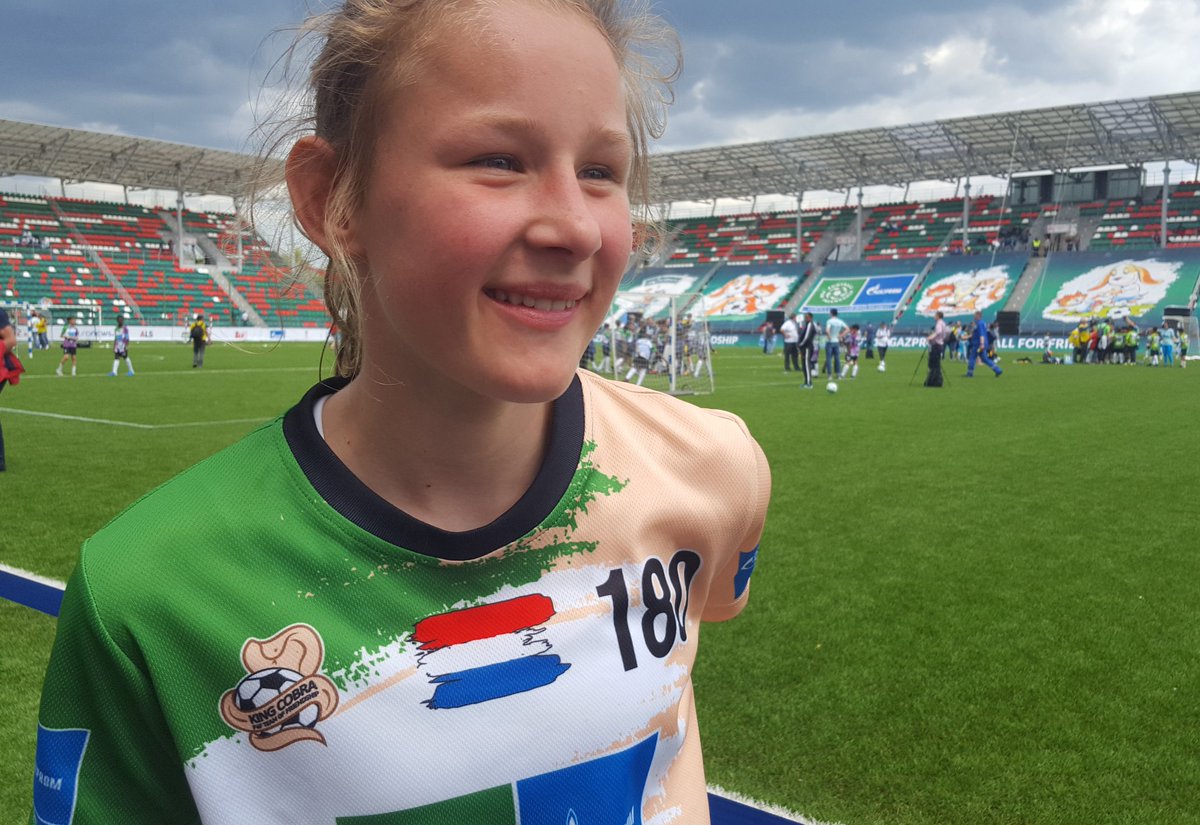 Charlotte Cullen tweet media