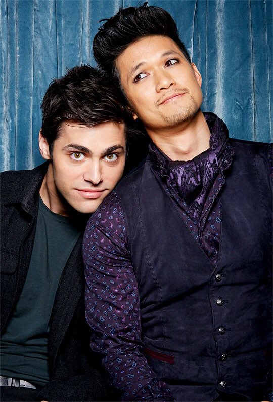 EnjoyLondon15's tweet photo. @MatthewDaddario you are the best actor in the World , love you Alec 😉❤️ #TeamMalec #Malec #ShadowhuntersChat #Shadowhunters ❤️ https://t.co/yIgMmcYPmN