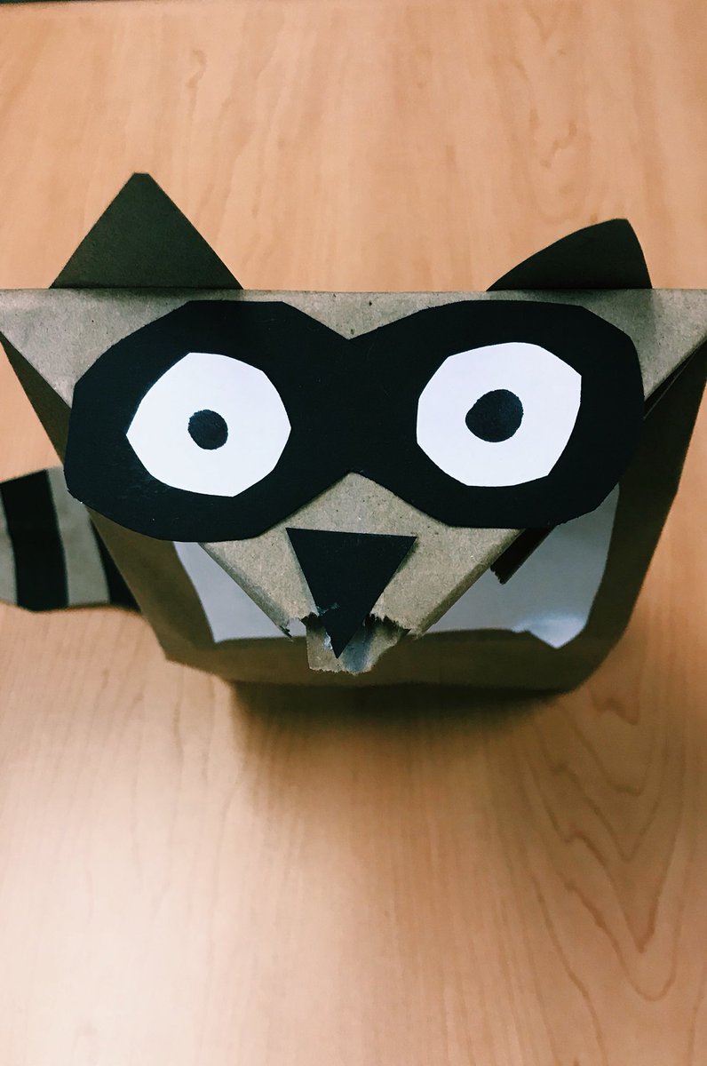 Over 100 volunteers participated in the May DIY service project to make Summer Snack Bags for children at the Peter Paul Development Center! Our TWO June DIY projects are up on our website now!