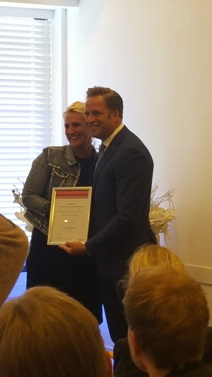 Nu is het echt #iambassadeur #waardevandewijk 
Bedankt <a href="/hugodejonge/">Hugo de Jonge</a> @BureauJohan @MAdeBont Heb heel veel geleerd!!