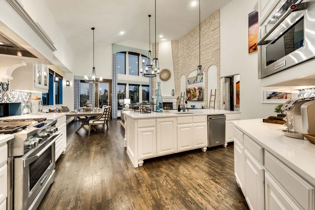 GrandHomesTX's tweet photo. Don't forget to check out one of our newest model homes, The Grand Tour, Now Open in The Tour at Craig Ranch, McKinney #newhome #newmodelhome #mckinney #texas #grandtour #touratcraigranch #grandhomes #grandhomestx #luxuryhomes #dreamhome https://t.co/RRIc99Axq9