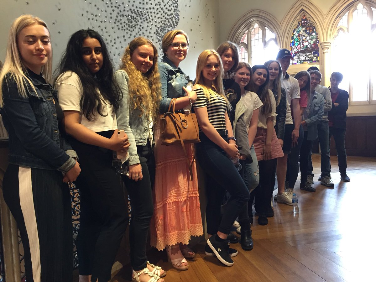 MrsNPotter's tweet photo. @Rossett Stratford trip a success! Literary magic from The Duchess of Malfi https://t.co/K1FNHFEJRR