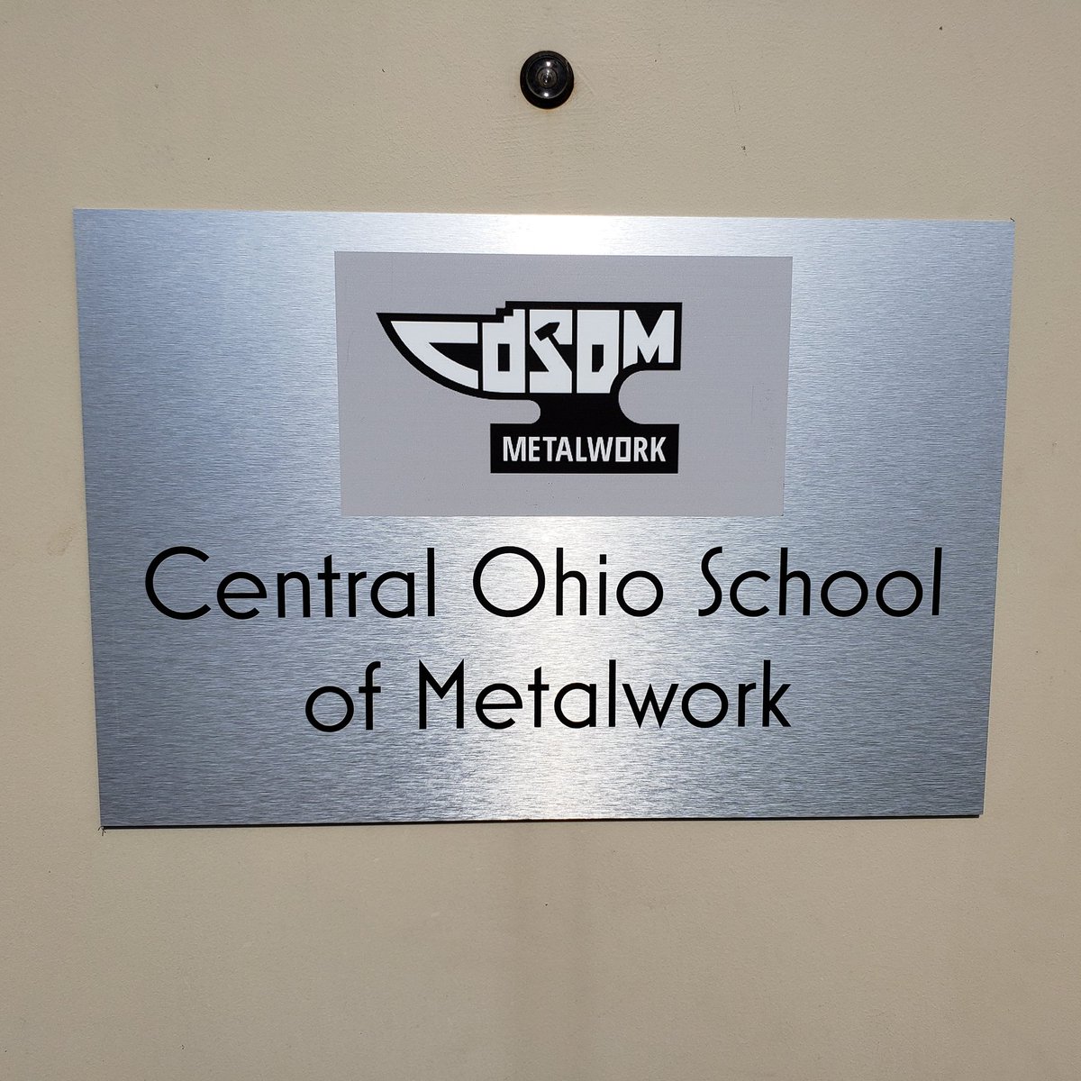 Macabee613's tweet photo. We have a sign. YAY!
All the big tools are moved to the big shop. We are ready to start teaching classes.
#blacksmith #bladesmith #diy #makeityourself #knifemaking #cosom #blacksmithschool #metalwork #learntosmith https://t.co/ubMyimswdA