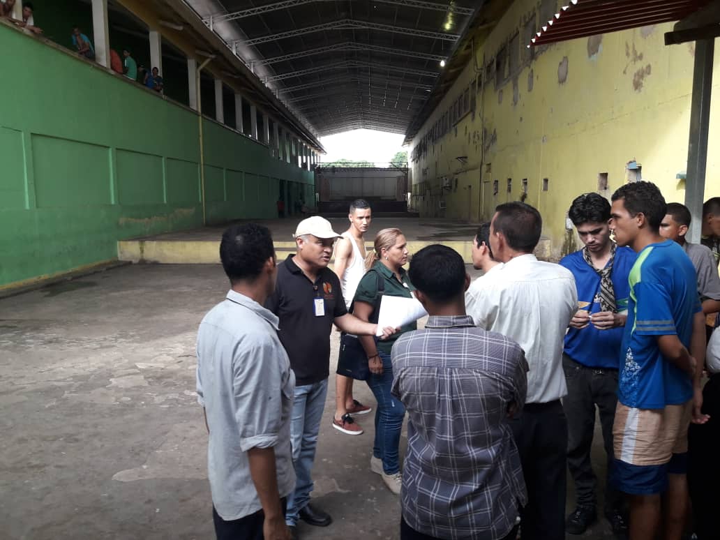 Defensoria_Vzla's tweet photo. Luego de la visita la @Defensoria_Vzla realizará sus respectivas recomendaciones para ser elevadas al @mspenitenciario esta actividad se hizo en conjunto con integrantes de la Comisión Nacional de Prevención de la Tortura y la viceministra @mirelct del @mspenitenciario https://t.co/jDLFMFQo8x